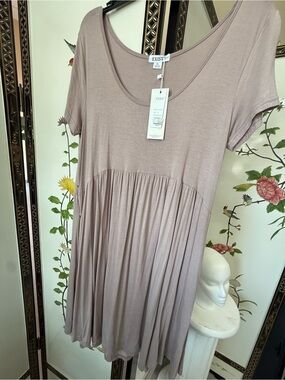 EXIST Mauve Short Sleeve Scoop precious soft Babydoll Dress flowing movement